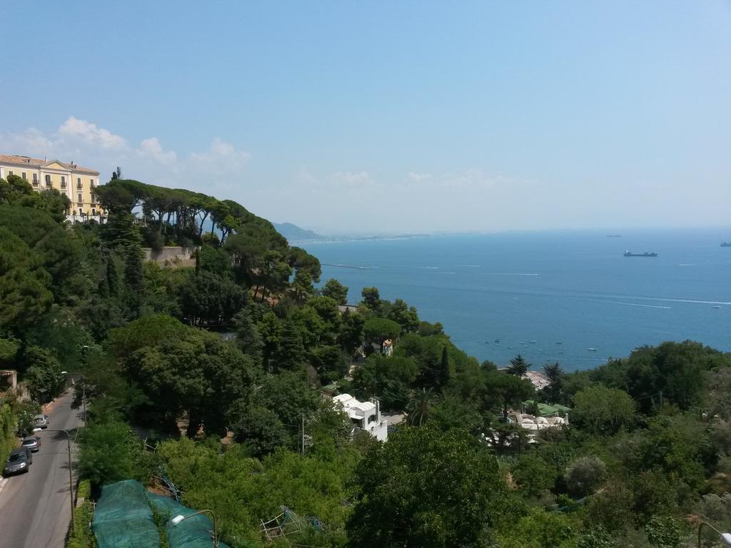 Appartamento Domus Antonina Vietri Camera foto